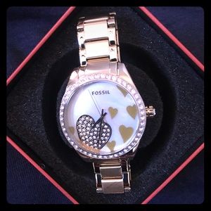 Get in time for Valentines Day!! Fossil Watch